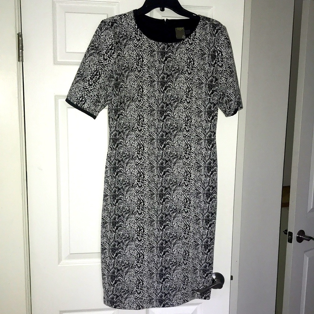B&W SS dress